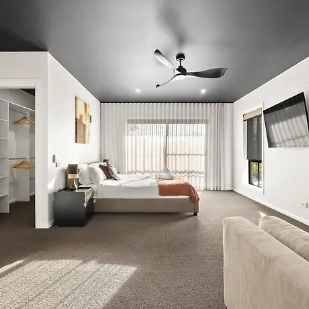 Modern Family Getaway Villa Batemans Bay Exterior photo