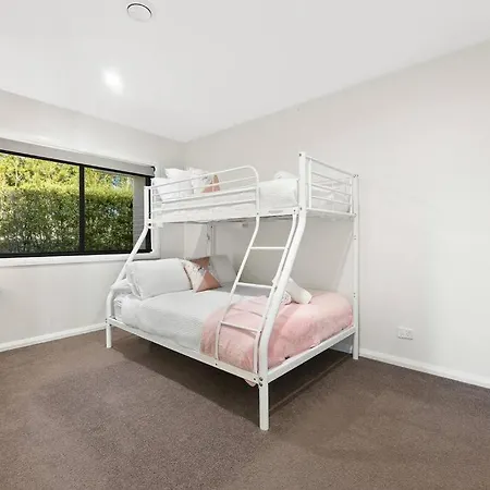 Modern Family Getaway Villa Batemans Bay Exterior photo