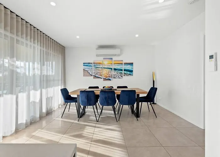 Modern Family Getaway